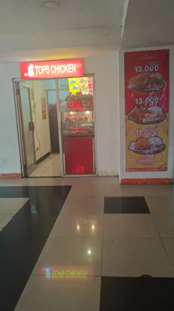 Dibutuhkan Karyawati Untuk Tops Chicken