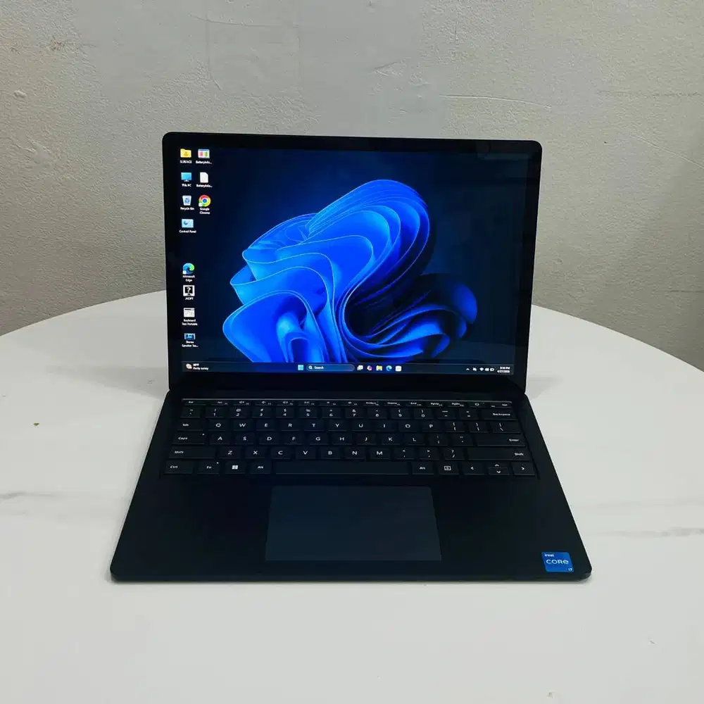 Microsoft  Surface Laptop 4 Core i7 Gen11 Ram 16GB Layar 13.3inch N-EC