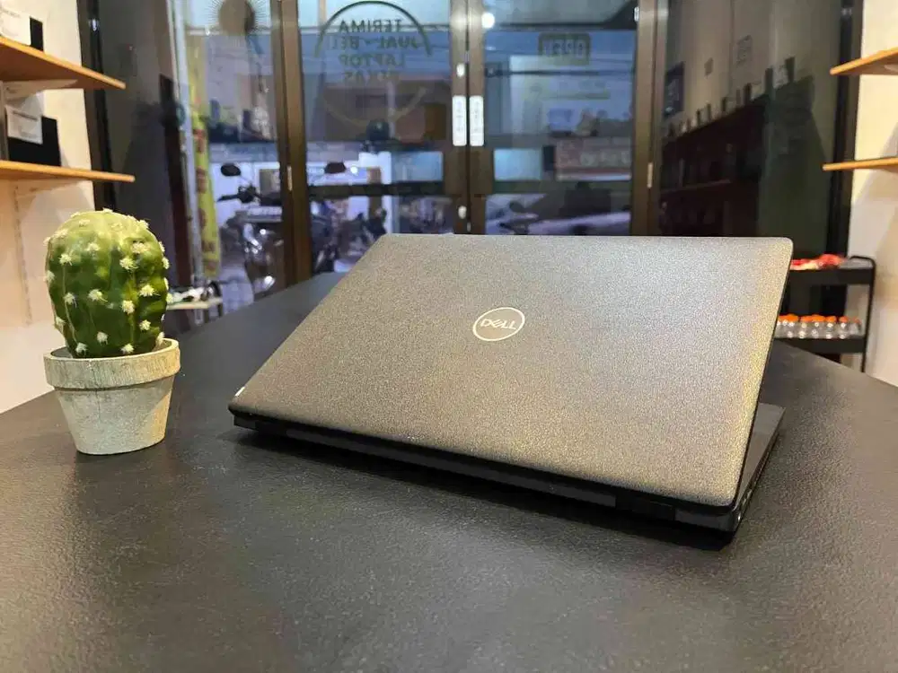 DELL LATITUDE 5300//CORE I5-8365U//RAM 16GB