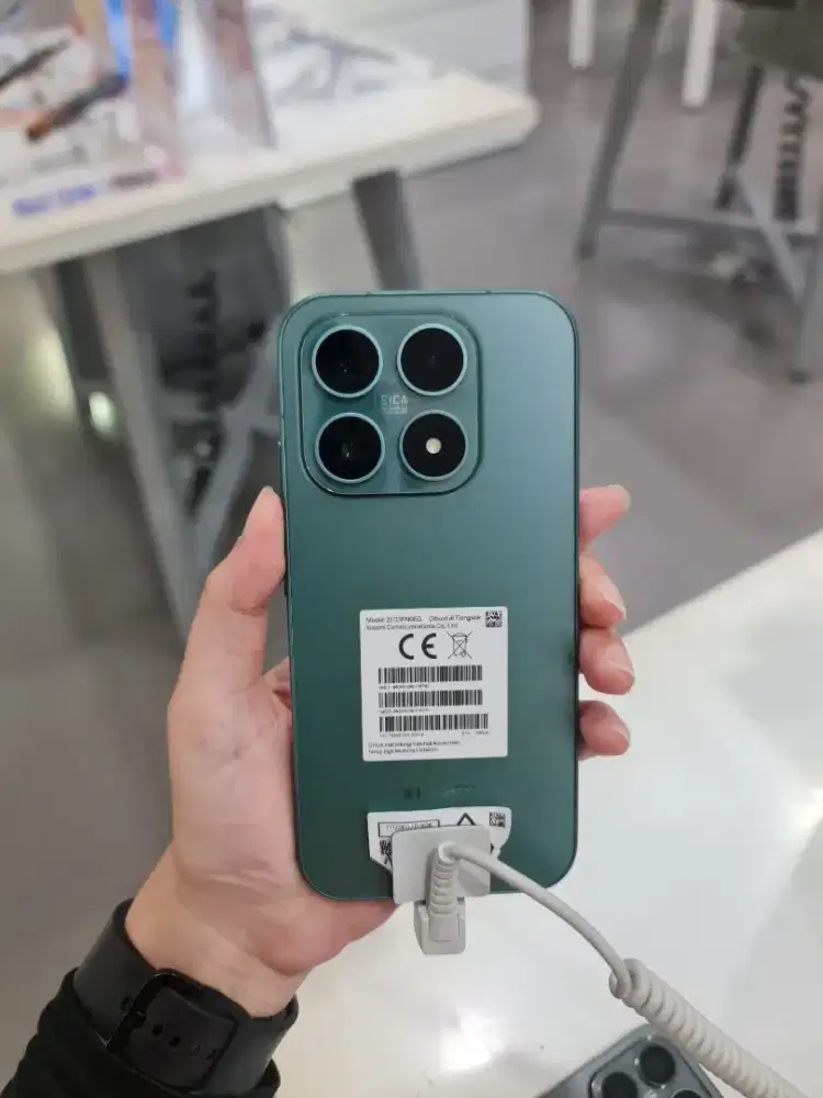 Xiaomi 17 garansi resmi bisa kredit
