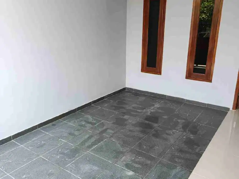 Dijual rumah di villa gading harapan 1