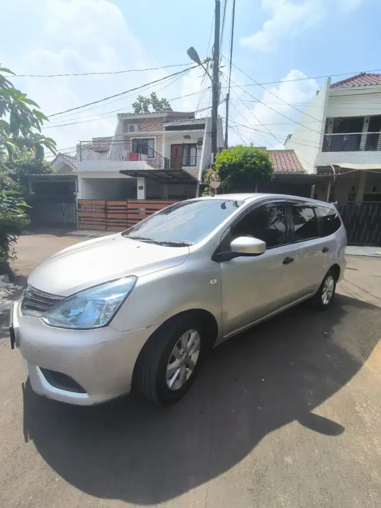 Nissan Grand Livina SV 2014 CVT
