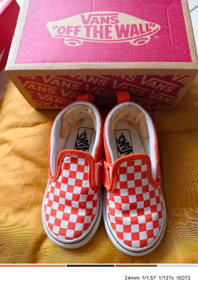 Vans anak bekas