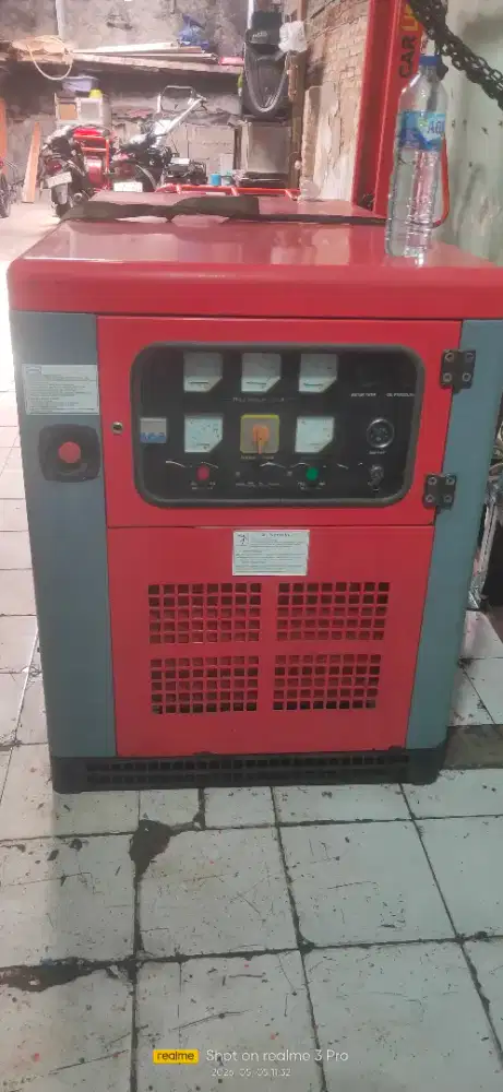 JUAL GENSET SILENT SOLAR 15kva Mulus KONDISI HIDUP tidak ada Aki Moris
