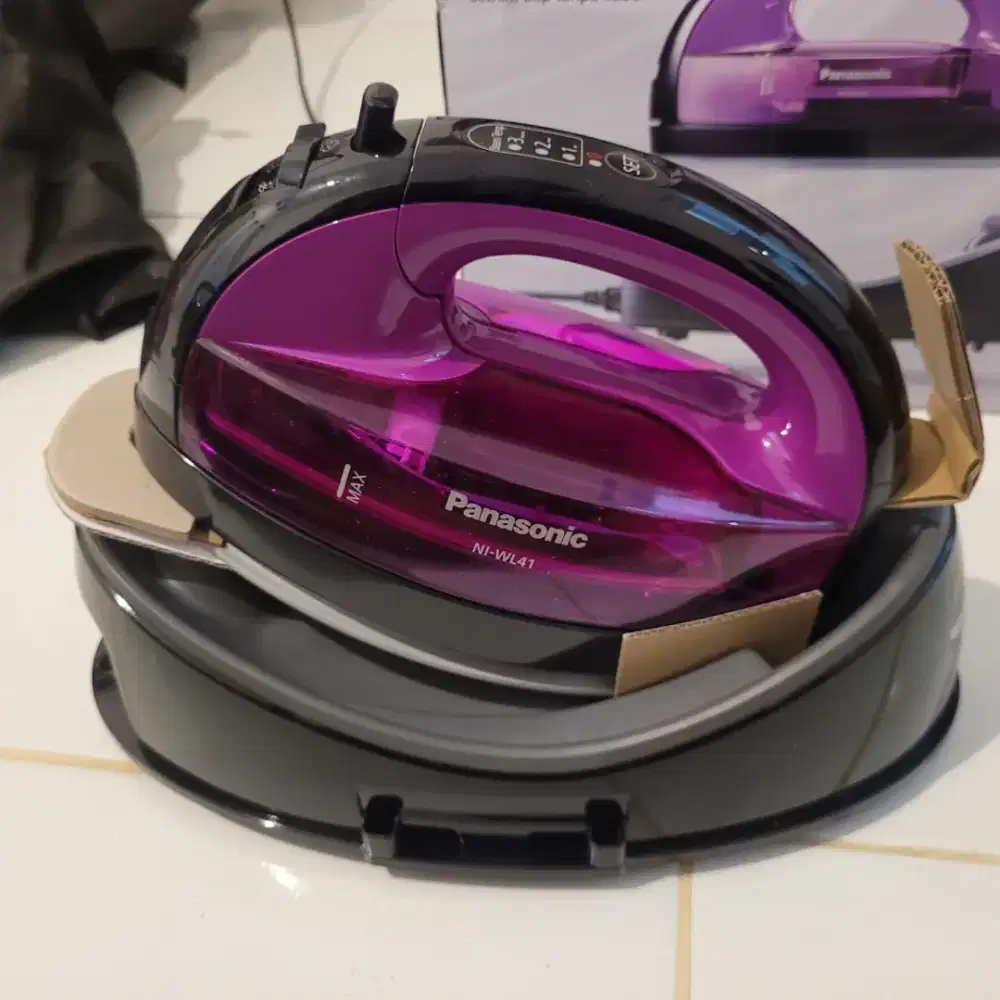Setrika uap elektrik/listrik Panasonic NI