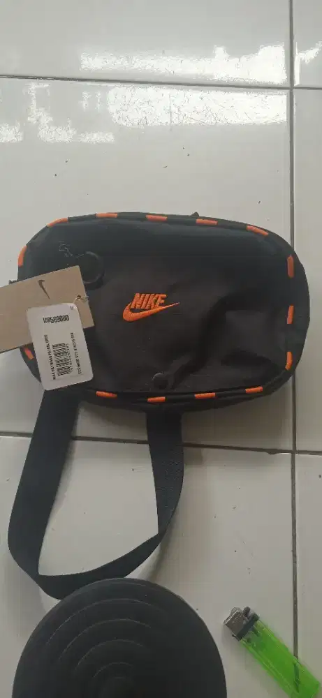Tas Slempang baru bermerk