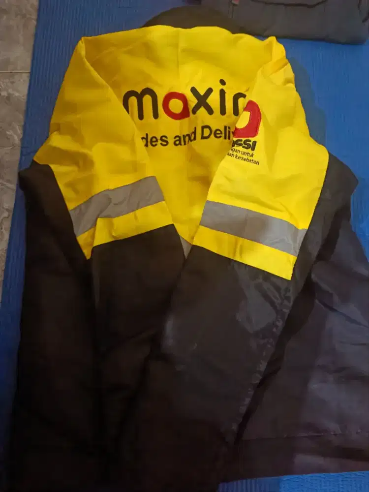 Baju seragam ojol MAXIM baru