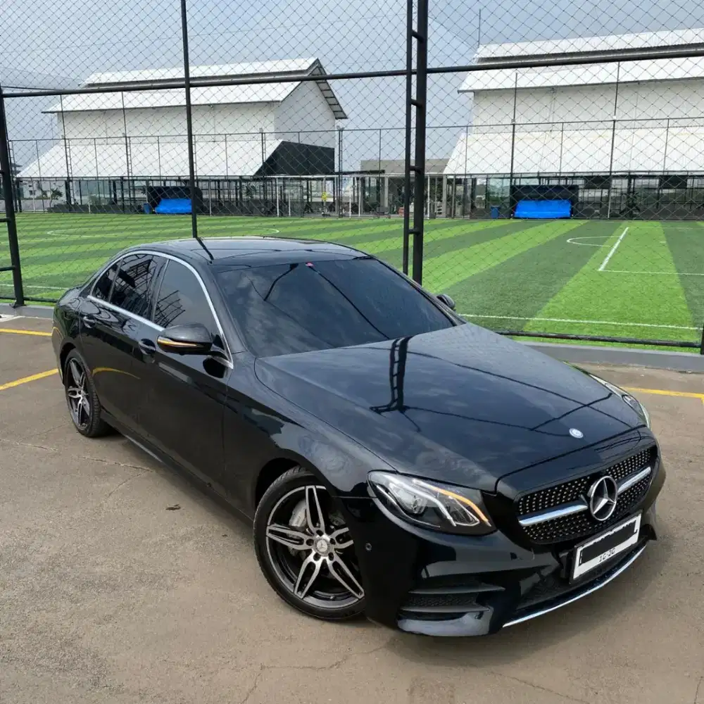 MERCEDES-BENZ E300 AVG 2017