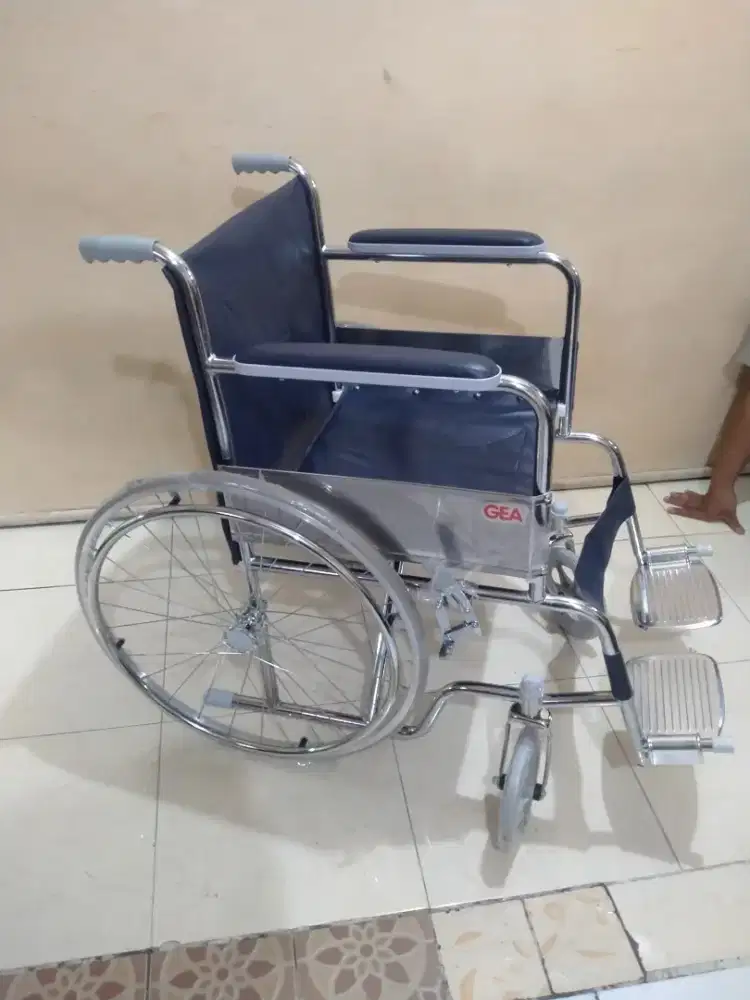 kursi roda GEA BARU