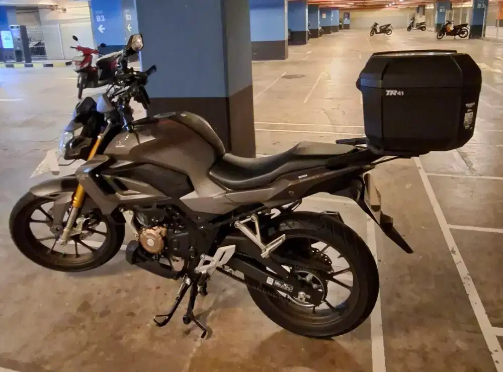 Honda CB150R STREETFIRE 2024