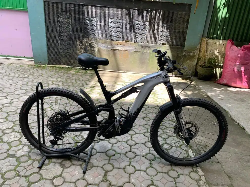 Cannondale Moterra Neo Electric Mountain Bike