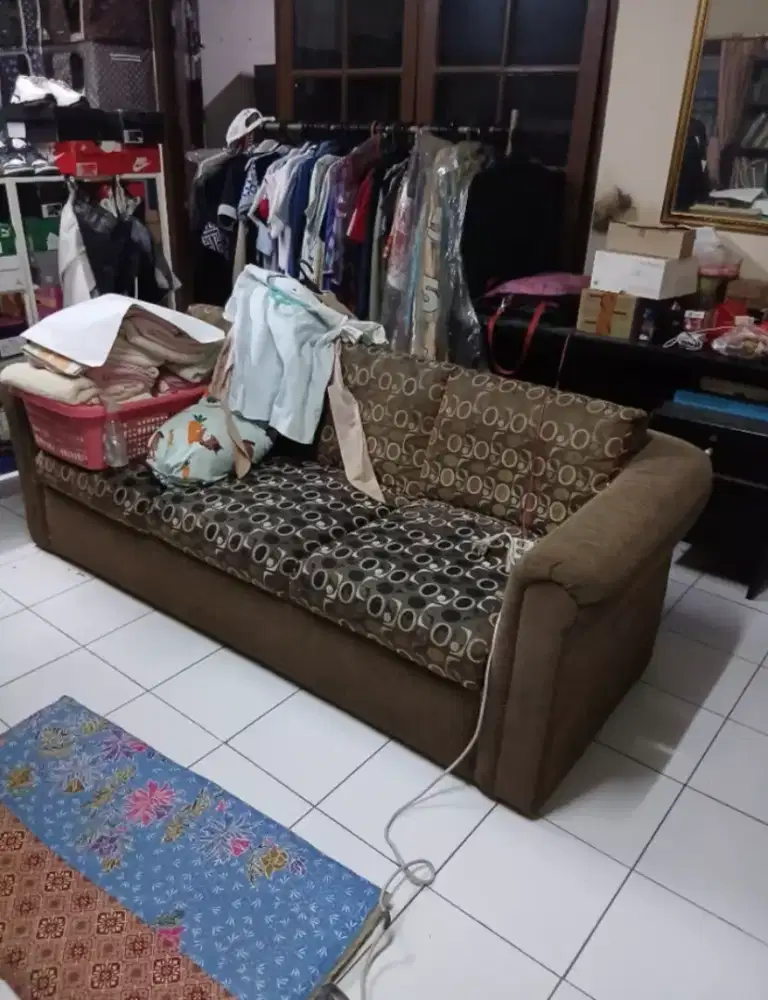 3sofa sett+springbed