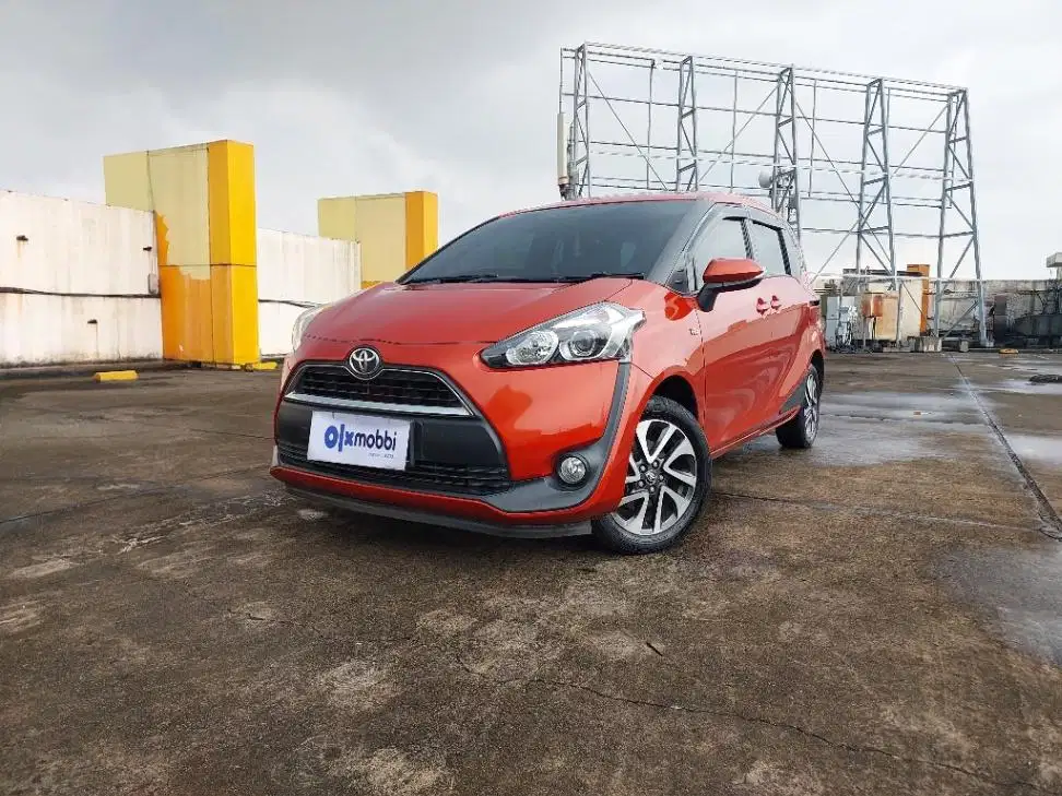 TDP 7,JT, Toyota Sienta 1.5 V Bensin-MT Orange 2018