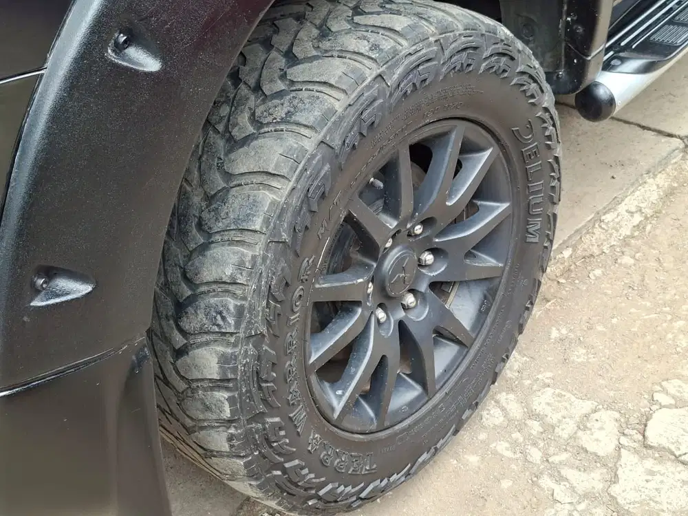Mitsubishi Pajero Sport 2009 Bensin