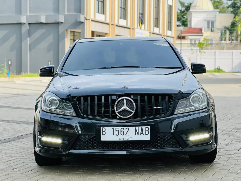 MERCEDEZ BENZ C250 1.8 CGI AVANGARDE AMG 2013 HITAM SEDAN MATIC 2014