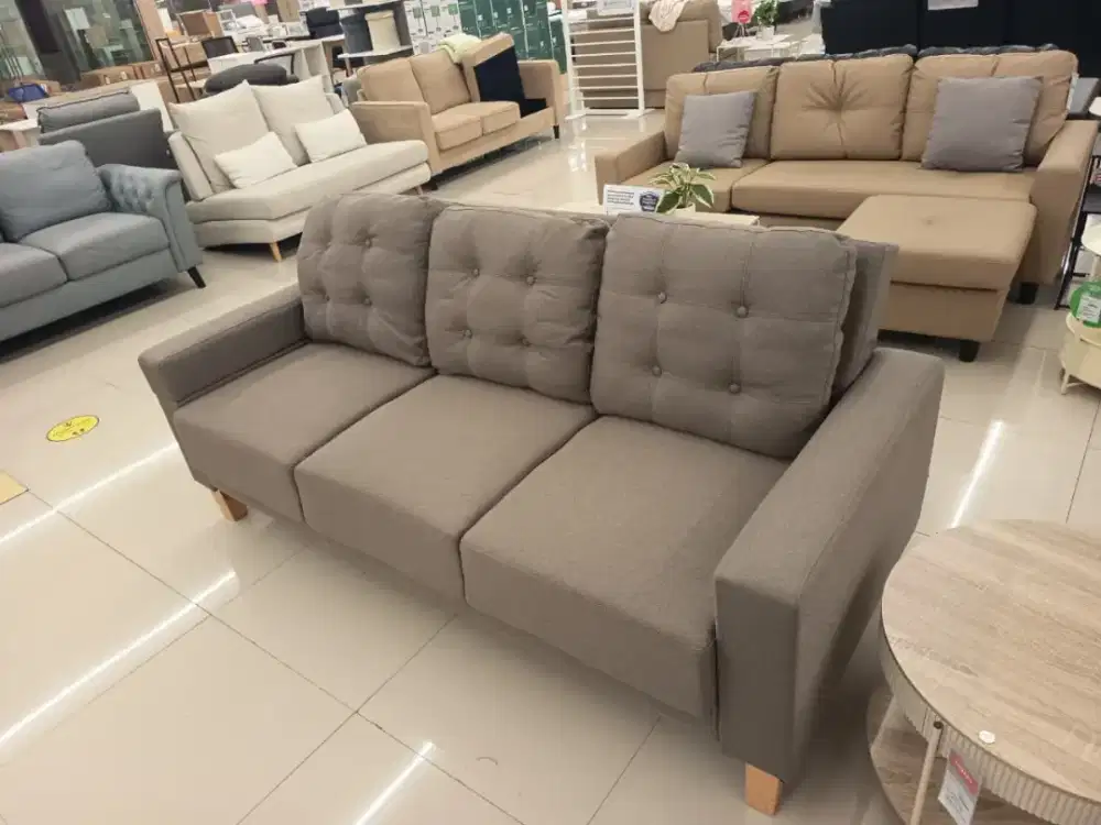 Lewis sofa multifingsi