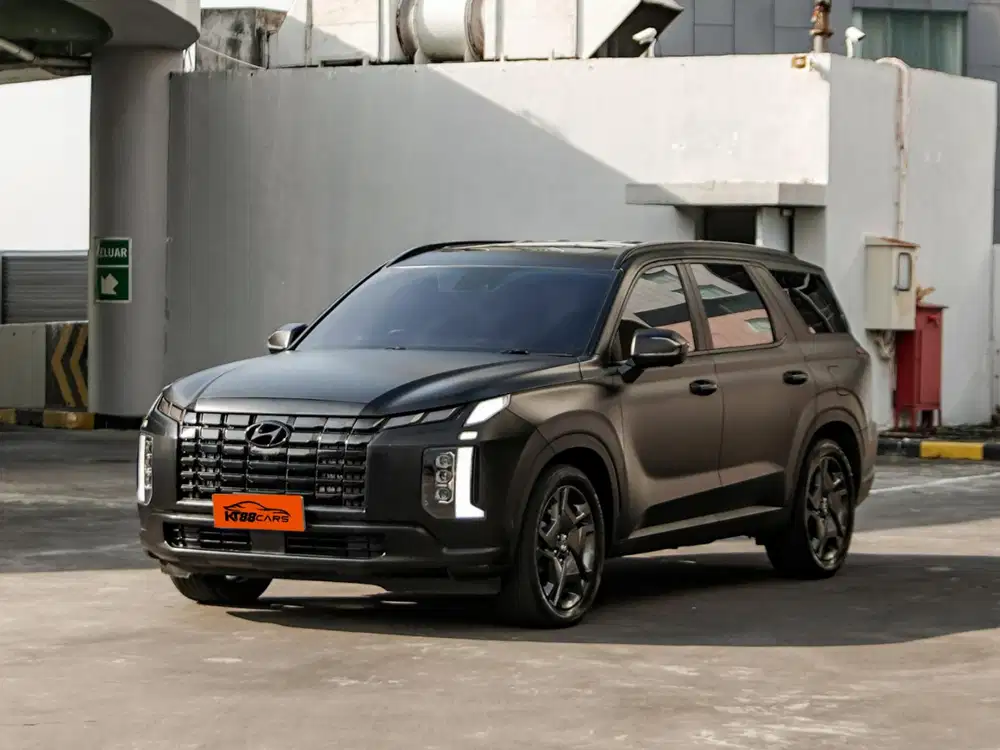 Hyundai Palisade Signature 2.2D matic 4X2 hitam genap