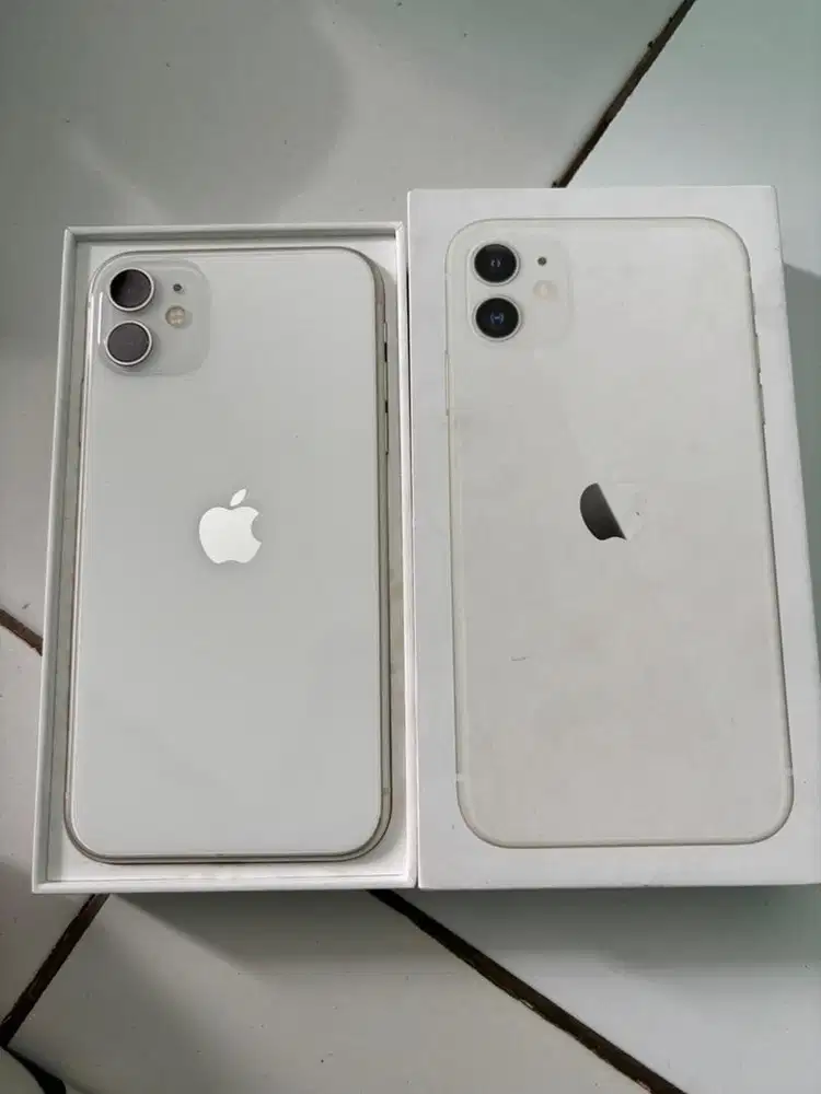 DIJUALL IPHONE 11 WHITE SECOND