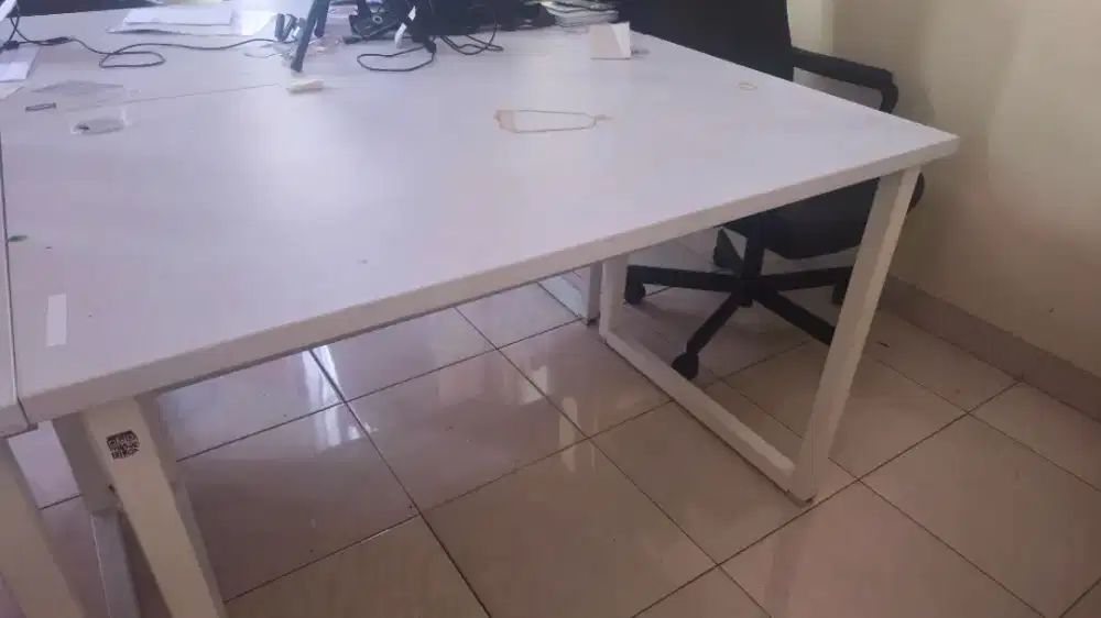 Meja Kursi Kantor