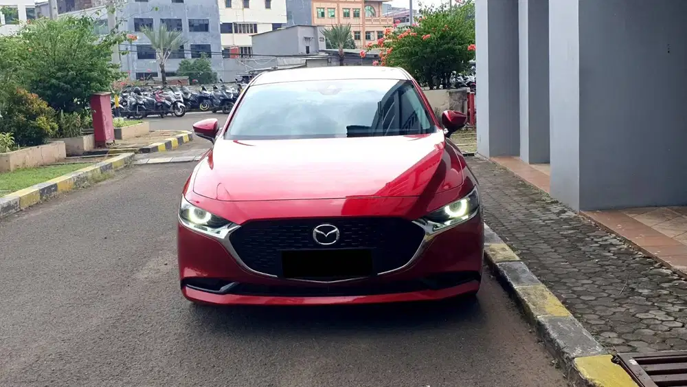 Mazda 3 Mazda3 Sedan 2.0 Skyactiv Sunroof Merah 2023 Like New Low Km