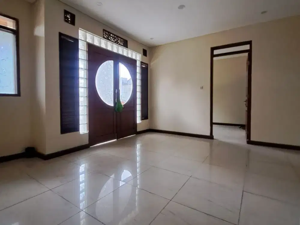 DIJUAL RUMAH DI KOMPLEK SUMBER SARI BANDUNG DEKAT TOL PASKO, SUMBER SARI JUCTION