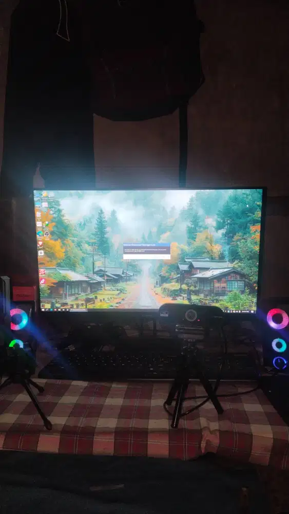 Menjual set lengkap tinggal colok lalu streaming..
