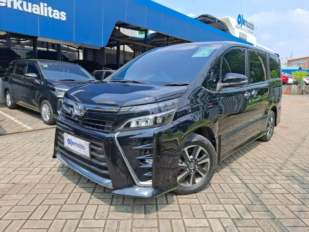 S KM Low Pajak Hidup Toyota Voxy 2021 SRU