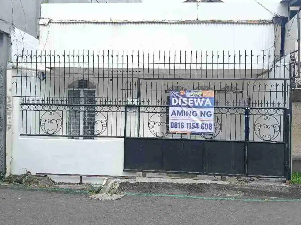 Rumah 2 lantai lingkungan tenang dan nyaman komplek Depkes disewakan row jalan 2 mobil parkiran luas Sunter Jaya Jakarta Utara