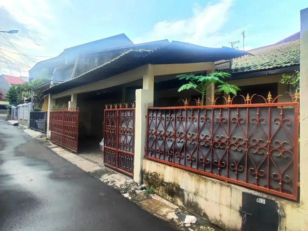 RUMAH BAGUS TANAH LUAS HARGA MURAH DALAM KOMPLEK di PONDOK KELAPA JAKARTA TIMUR