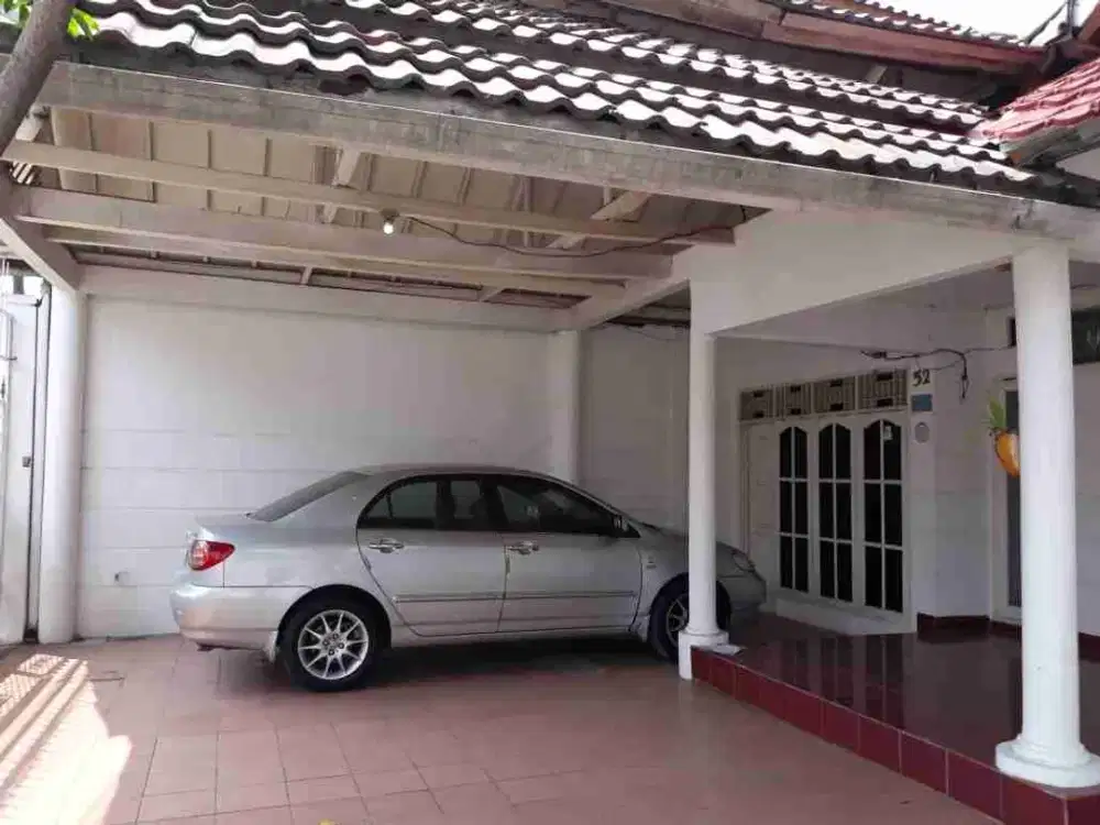 Jual Rumah 5 kamar. Kebon jeruk, Jakbar.