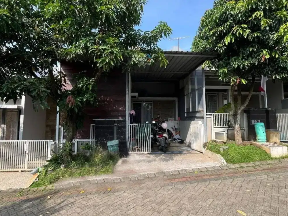 DIJUAL Rumah Modern Dg Area Carport Sudah Bercanopy Siap Huni Lingkungan One Gate System Dekat Kampus Ternama dan Pusat Perbelanjaan di Austinville