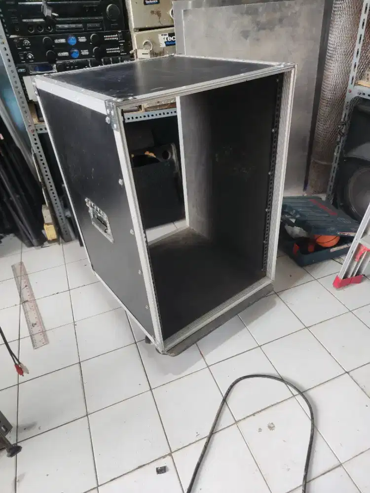Rak Asesories sound system