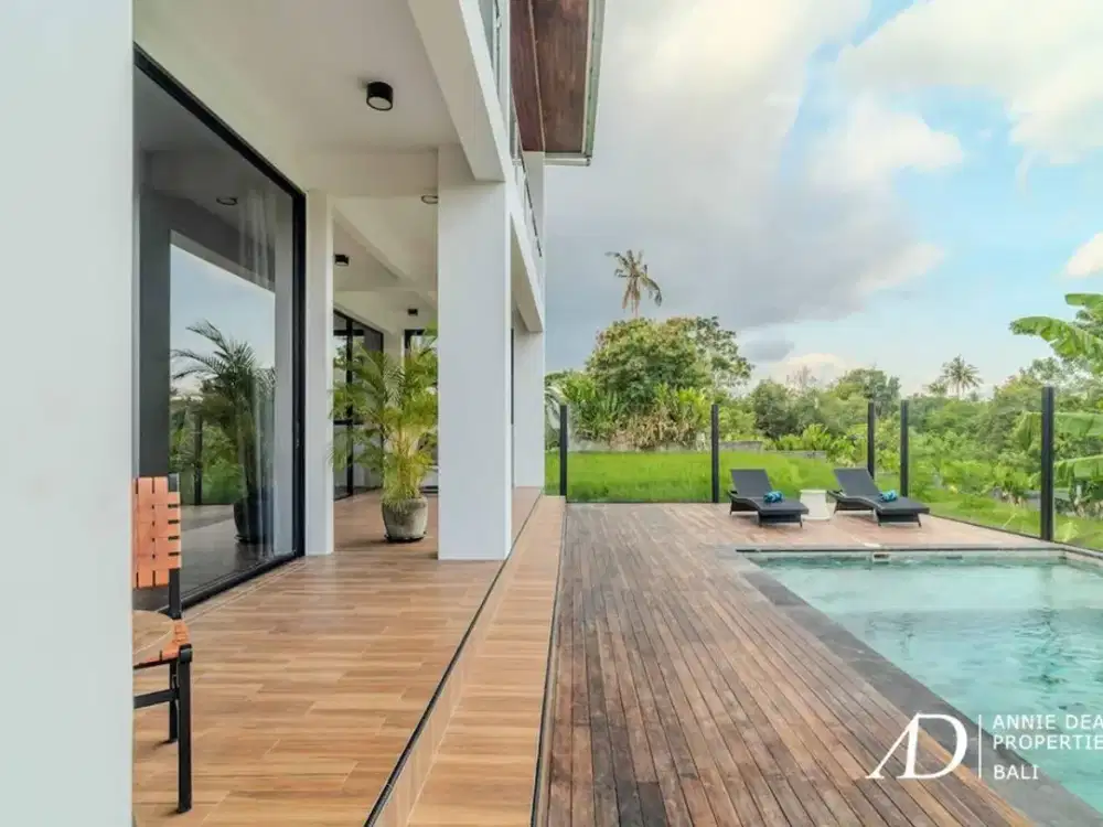 LEASEHOLD | MODERN 3-BEDROOM VILLA WITH RICE FIELD VIEWS - BABAKAN, CANGGU