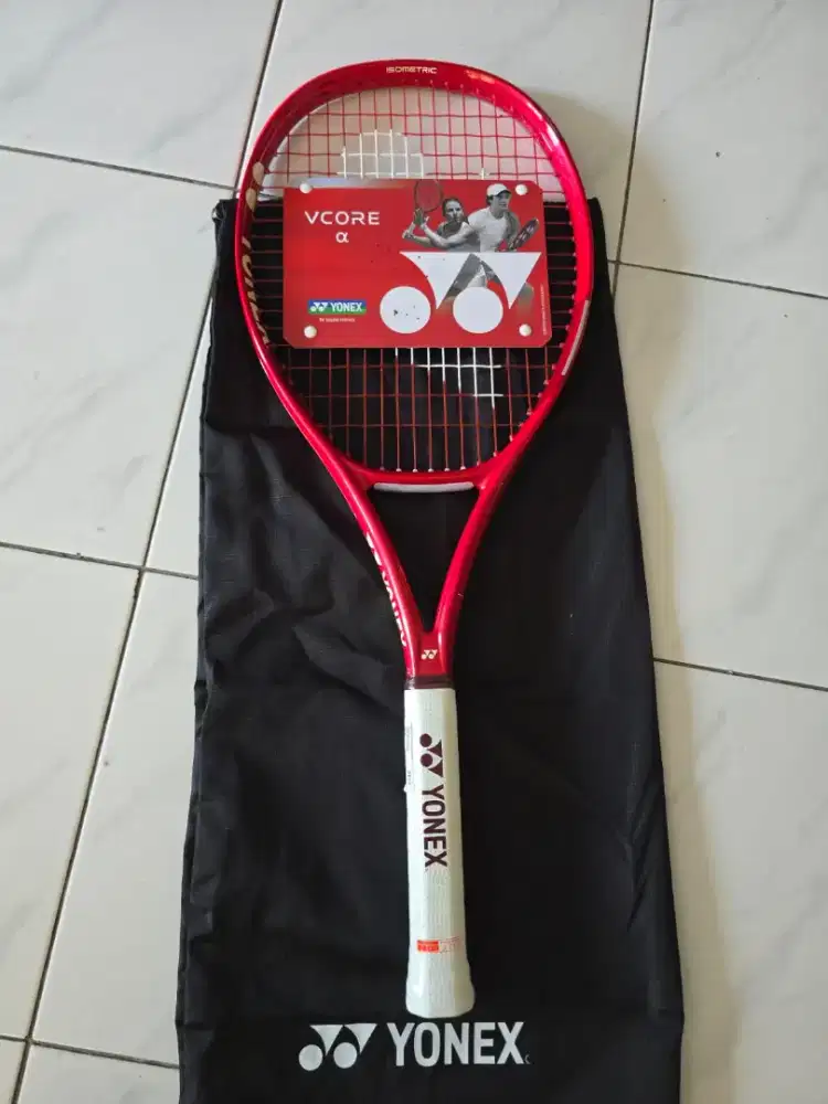 Yonex Vcore Alpha Ruby Red 2026