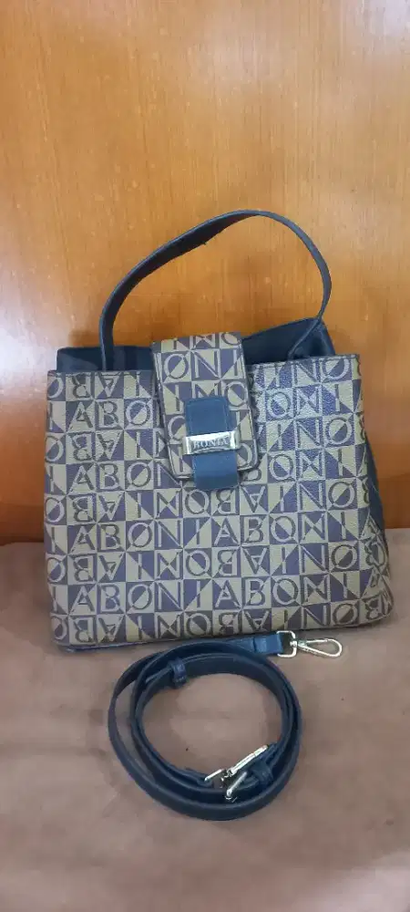 Tas wanita ransel