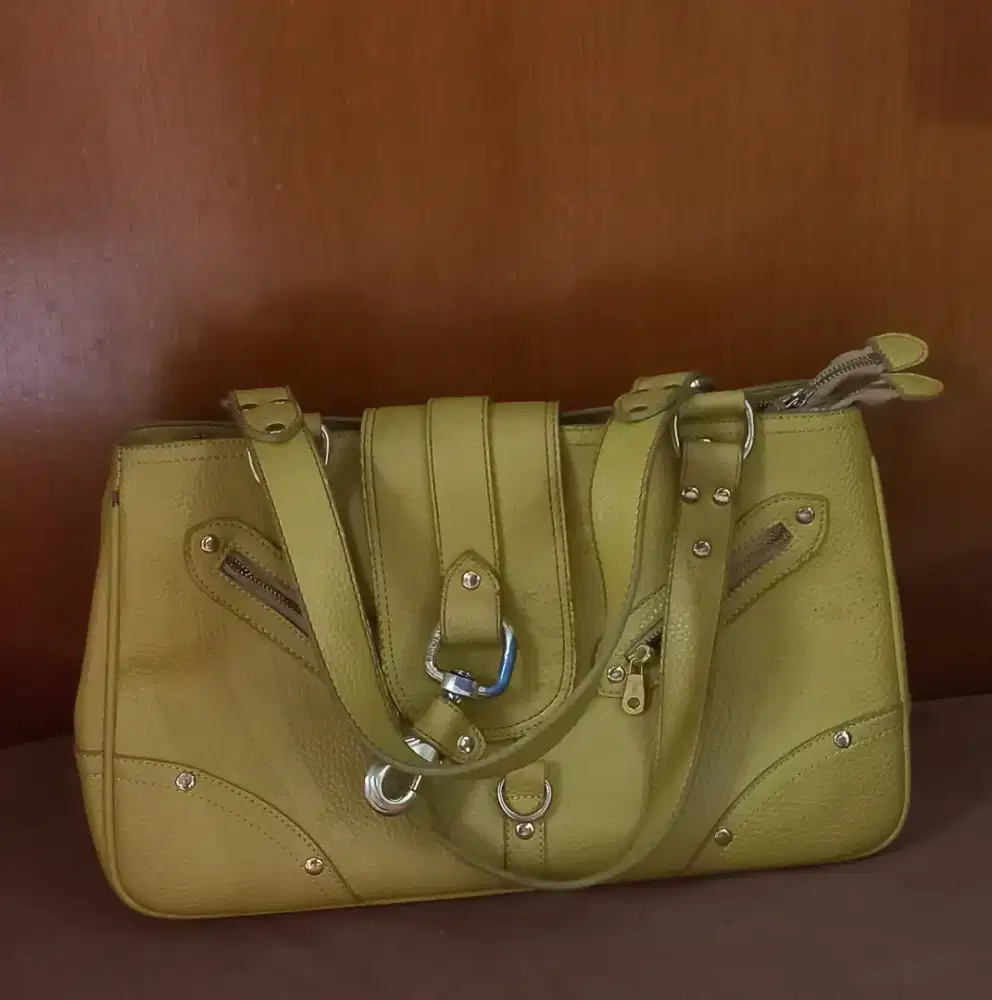 Tas wanita selempang
