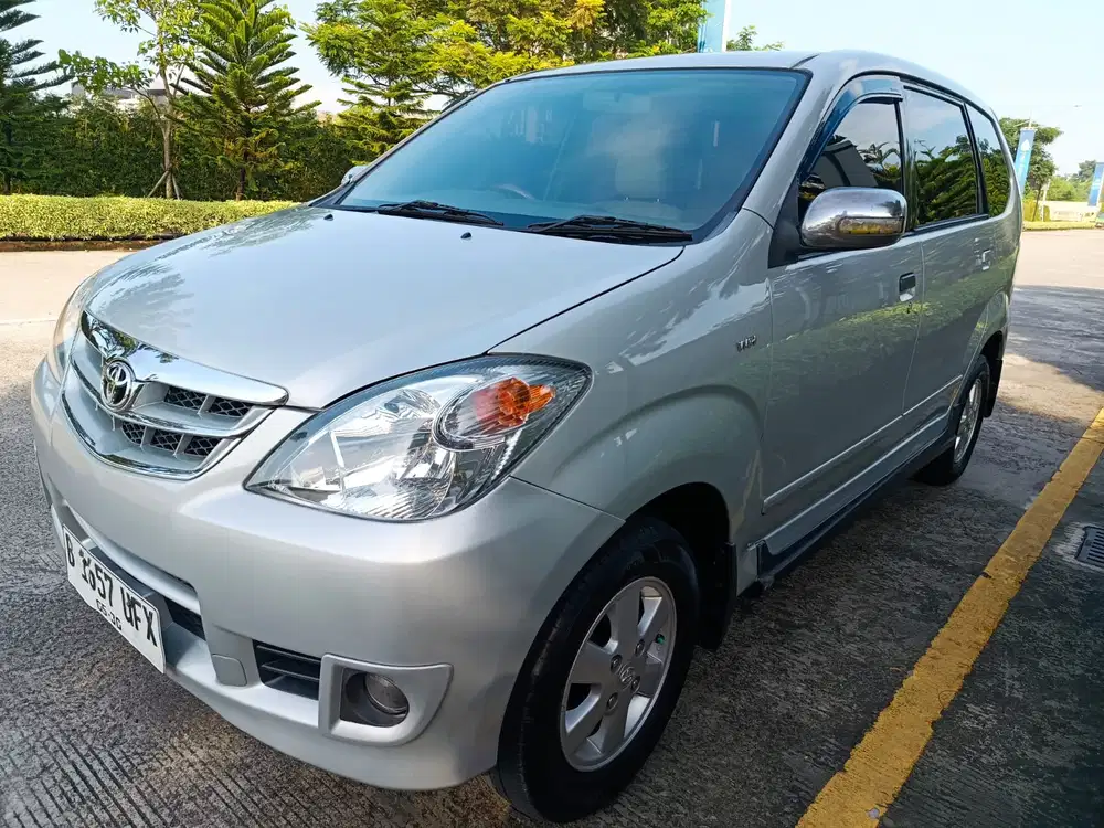 Toyota Avanza 2010 Bensin