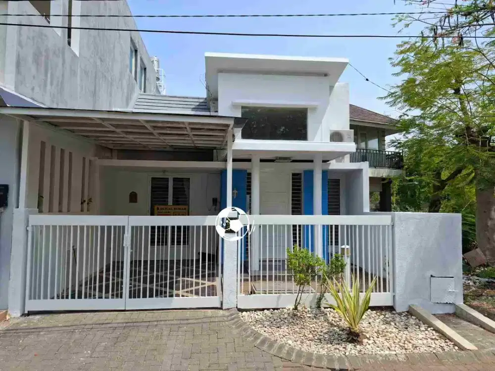 PANTAI MENTARI