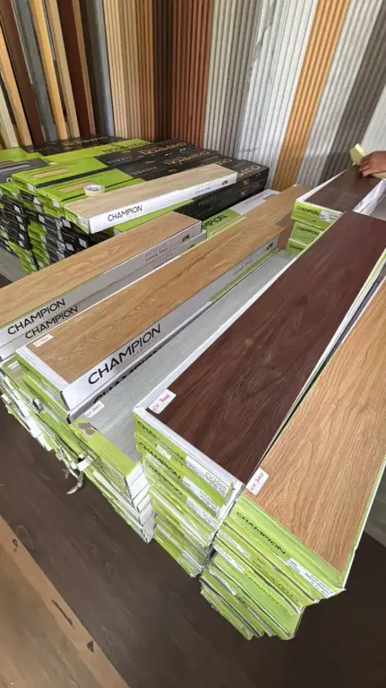 VINYL PVC MOTIF KAYU TAHAN AIR ISI 20 PCS / DUS