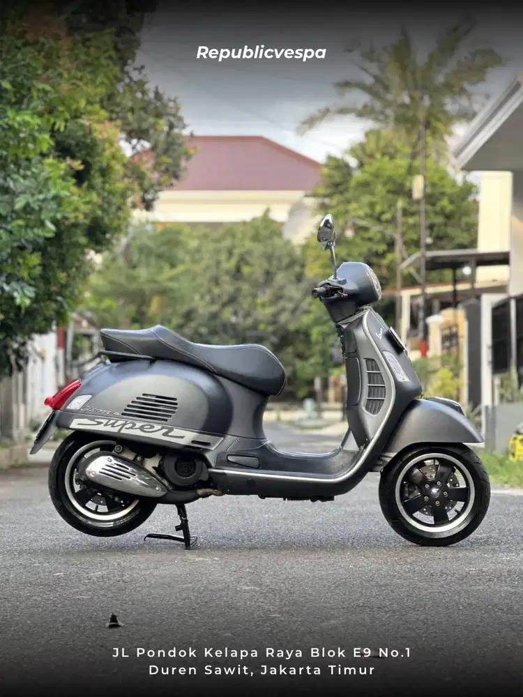 PIAGGIO VESPA GTS 150 3V IE Tahun 2016 WARNA GRIGIO TITANIO PERFECT CO