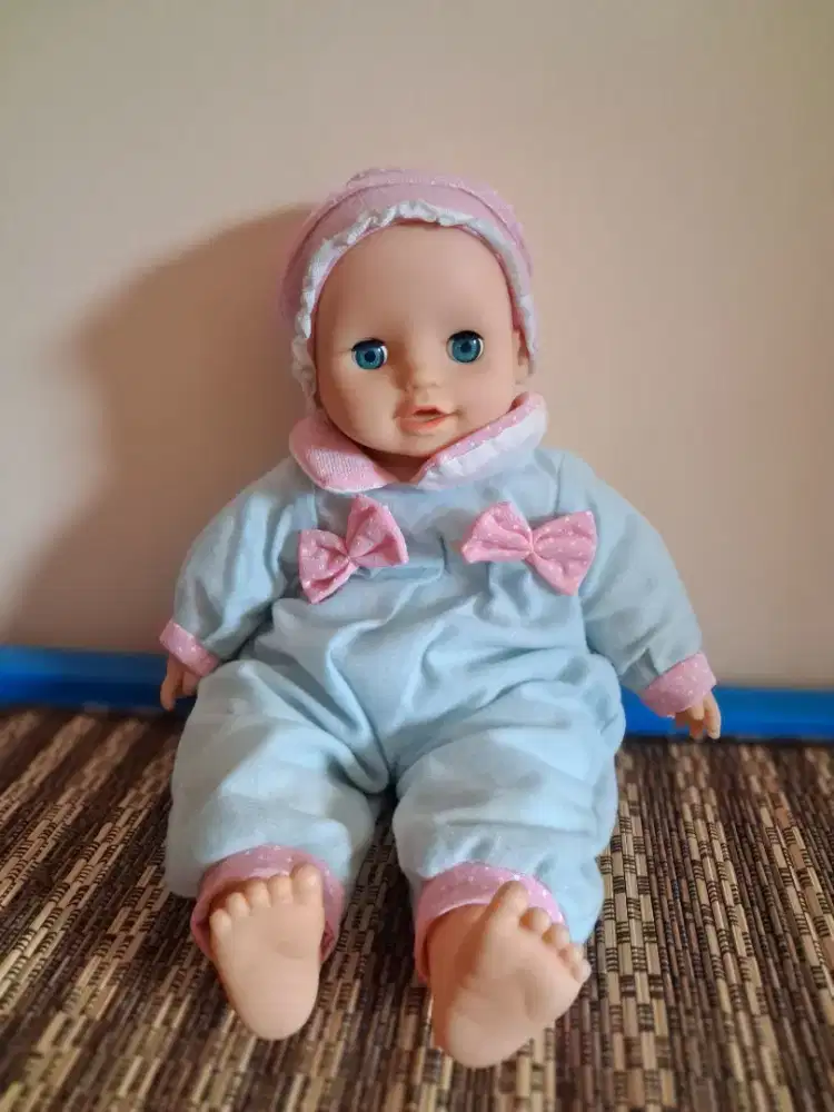 Mainan anak boneka bayi
