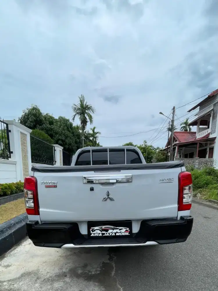 Mitsubichi Triton Ultimate 4x4 Tahun 2021 nik 2020 Metic