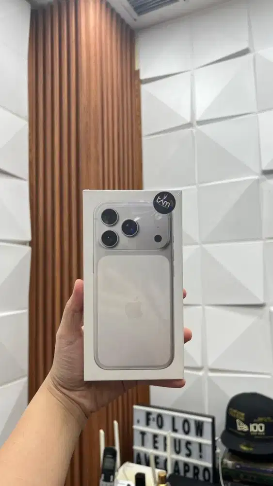Iphone 17, silver,256gb,all oprator