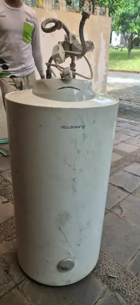 Ariston water heater