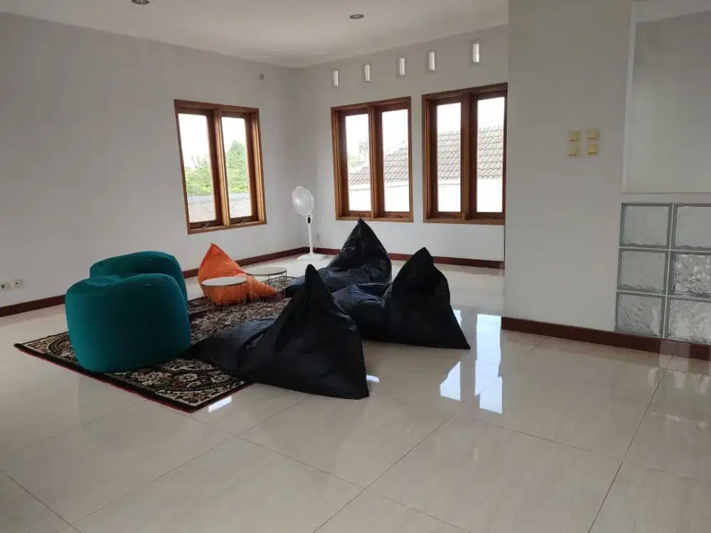 READY SEWA VILLA HOMESTAY STRATEGIS DEKAT WISATA DAN MALL DI YOGYAKARTA