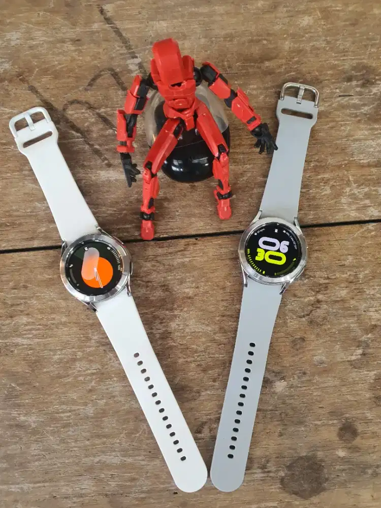 Samsung Galaxy Watch 4 Classic 42mm Silver