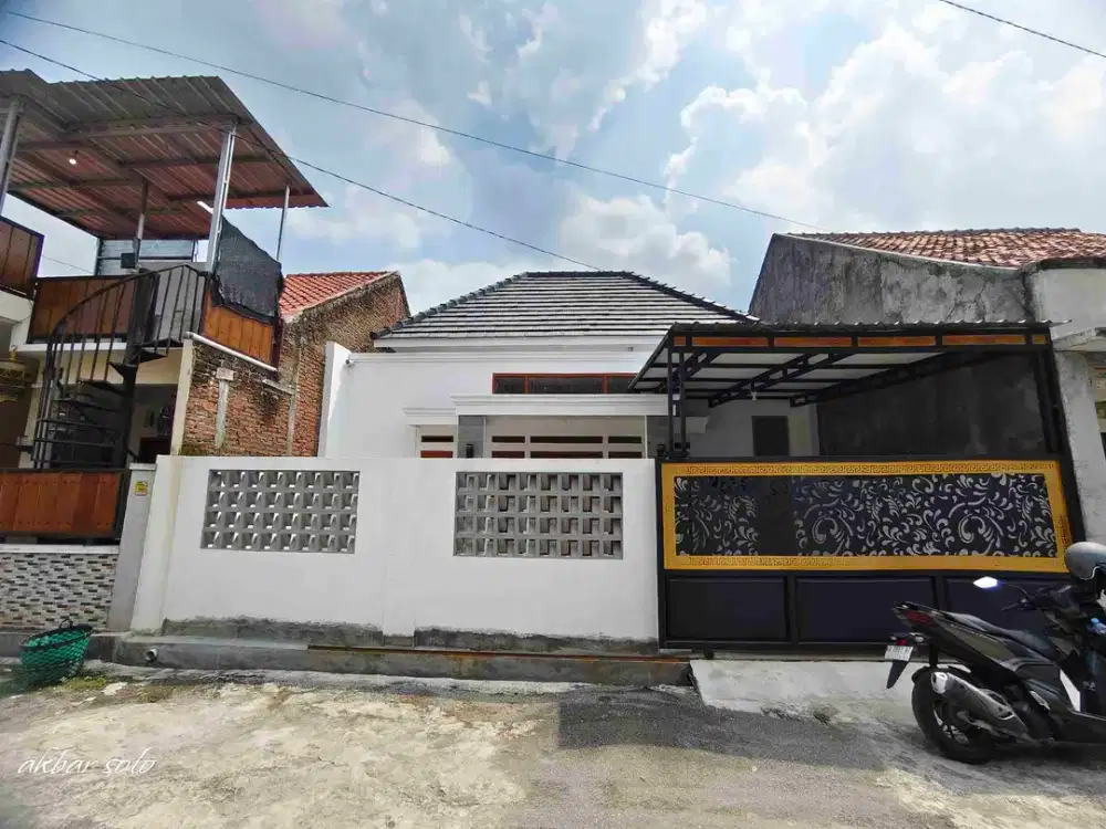 rumah baru timur stasiun gawok