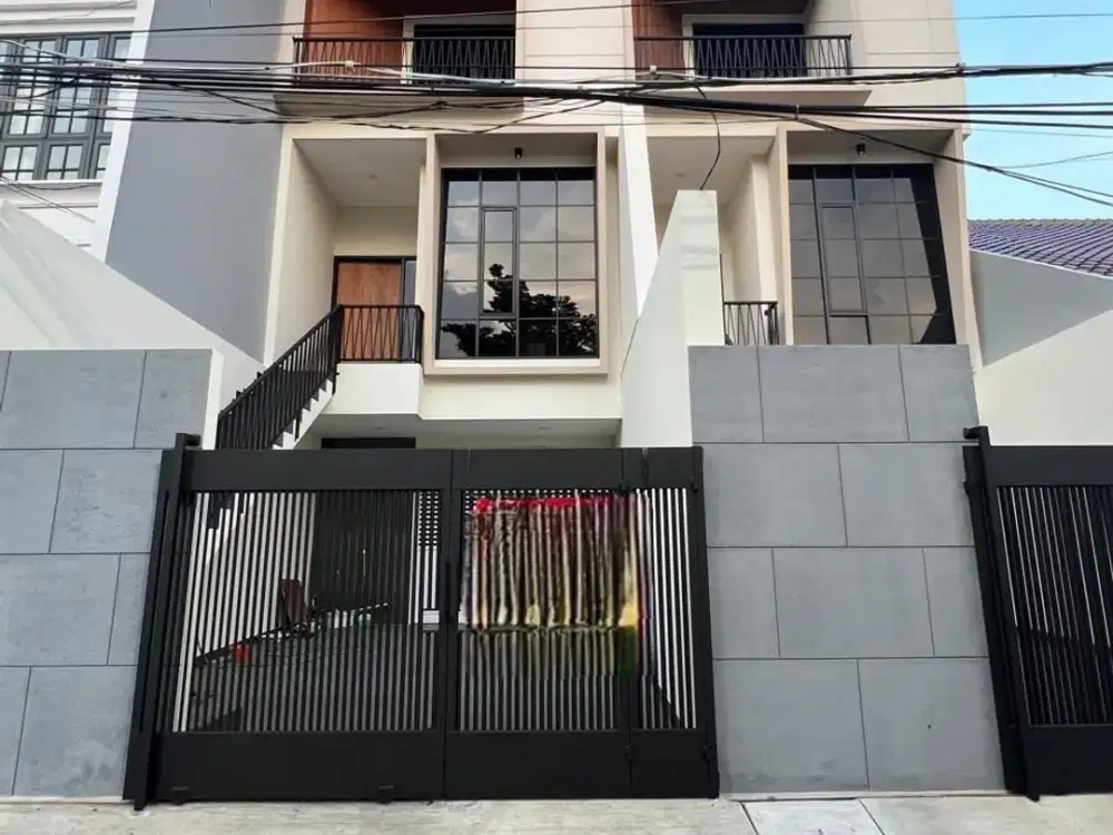 Rumah Baru 3 Lantai Tomang – Siap Huni, Akses 2 Mobil, Harga Turun!