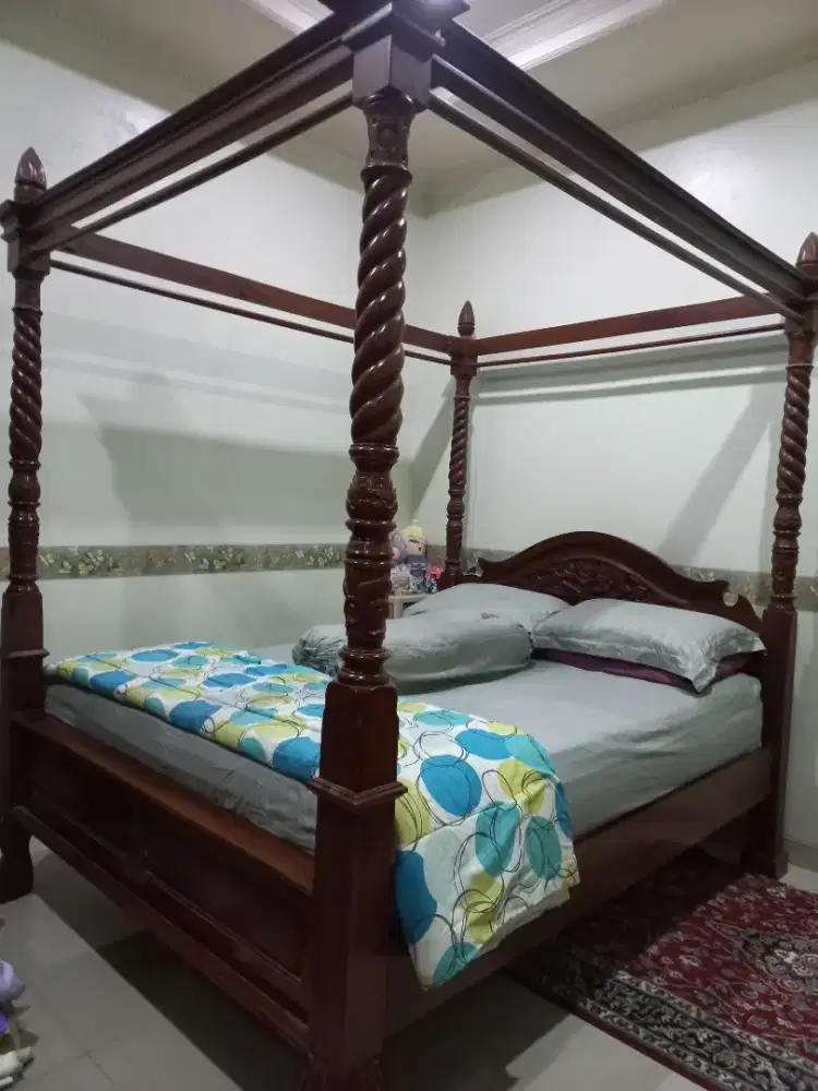 Jual tempat tidur kayu jati