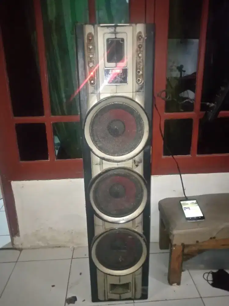 Speaker aktif hanya satu aja msh hidup di Jagakarsa Jakarta Selatan